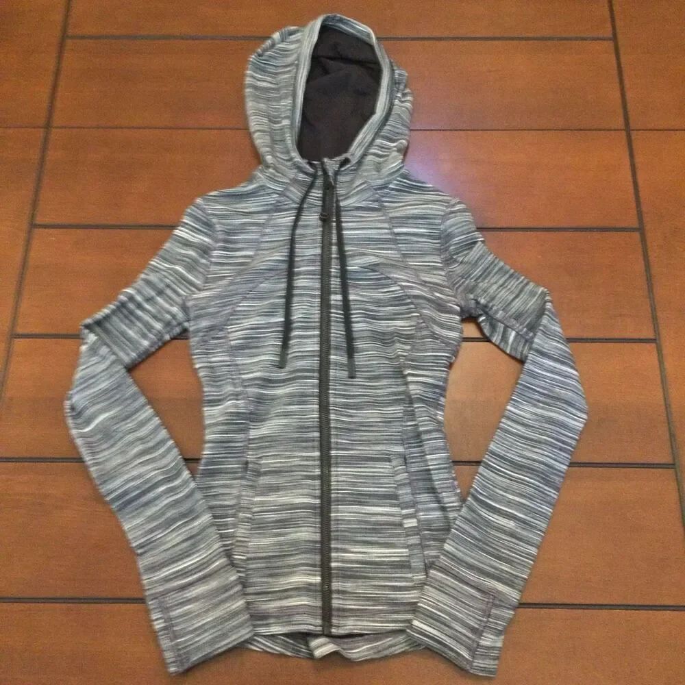 Lululemon define jacket nulu gray size 2